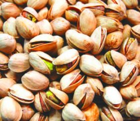 Pistachios are good nuts for men who sweat